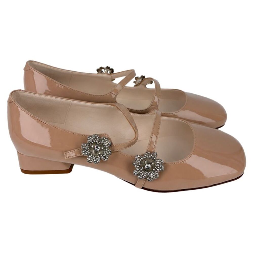 Roger Vivier Mini Très Vivier Mary Jane Pumps in Beige Patent Leather